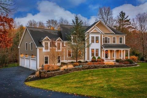 129 Brook St, Raynham, MA 02767 photo 1