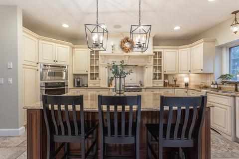 129 Brook St, Raynham, MA 02767 photo 4