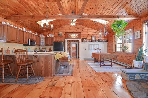 23 Pine Ln, Brookfield, MA 01506 photo 4