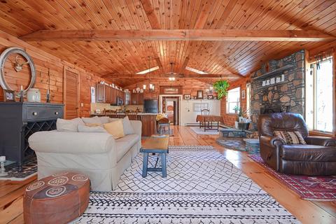 23 Pine Ln, Brookfield, MA 01506 photo 3