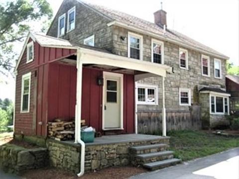 153 W River St, Upton, MA 01568 photo 2