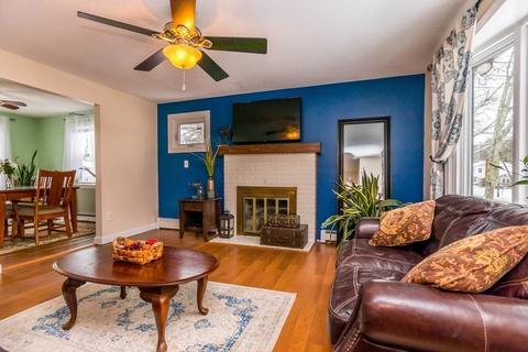 44 Swifts Beach Rd, Wareham, MA 02571 photo 4