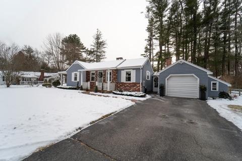 16 Johnson St, Raynham, MA 02767 photo 2