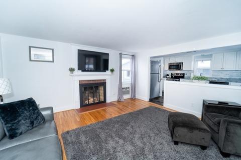 16 Johnson St, Raynham, MA 02767 photo 9