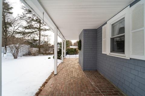 16 Johnson St, Raynham, MA 02767 photo 5