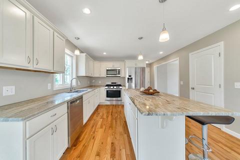 289 Gilbert Ave, Springfield, MA 01119 photo 4