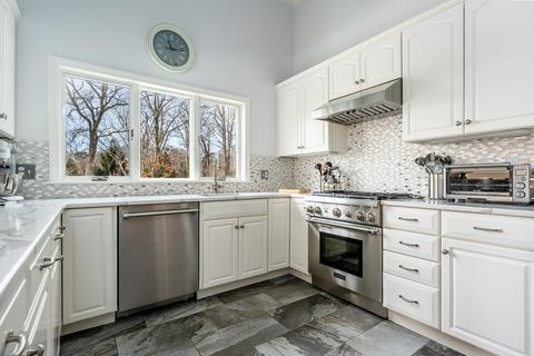31 Cedar Point Cir, Barnstable, MA 02632 photo 5
