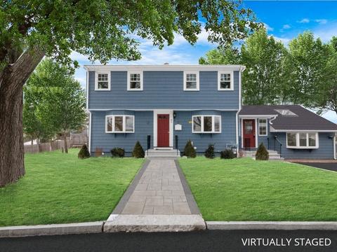 80 Trefton Dr, Braintree, MA 02184 photo 2