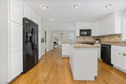 8 Popes Ln, Hingham, MA 02043 photo 15