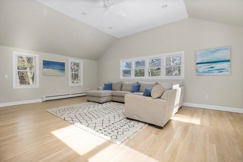 8 Popes Ln, Hingham, MA 02043 photo 4