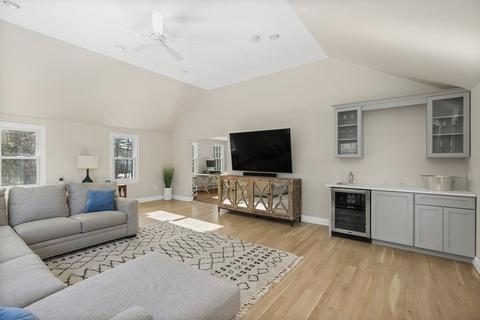 8 Popes Ln, Hingham, MA 02043 photo 6