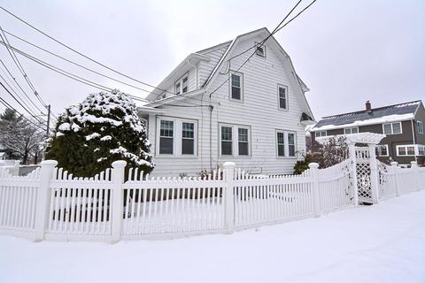 108 Spring St, Stoneham, MA 02180 photo 2