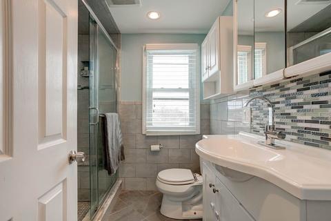 16 Curtis Rd, Saugus, MA 01906 photo 18