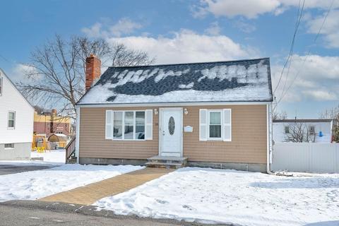 16 Curtis Rd, Saugus, MA 01906 photo 3