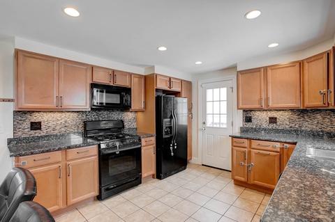 16 Curtis Rd, Saugus, MA 01906 photo 4