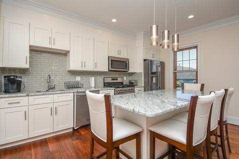 32 Cameron St, Everett, MA 02149 photo 4