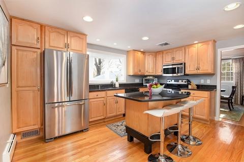 98 Laurel Dr, Needham, MA 02492 photo 7