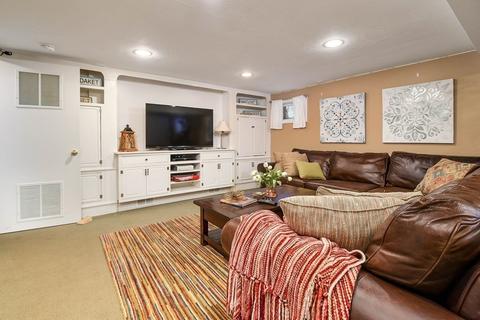 98 Laurel Dr, Needham, MA 02492 photo 31