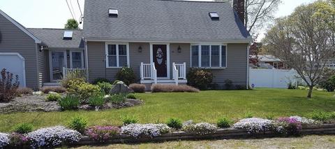 60 Edgewater Dr, Wareham, MA 02571 photo 2