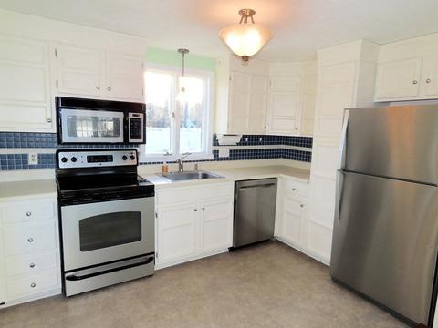 60 Edgewater Dr, Wareham, MA 02571 photo 4
