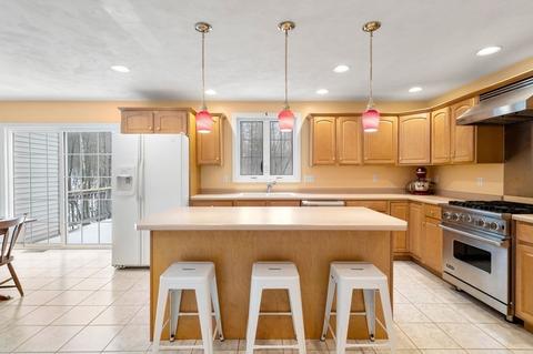93 Adams St, Dunstable, MA 01827 photo 3