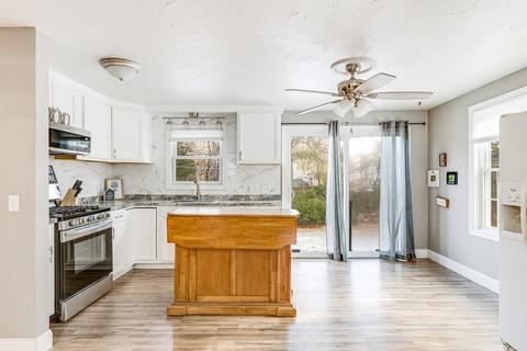 16 Littleton Dr, Wareham, MA 02571 photo 7