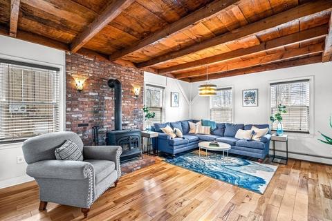 519 Washington St, Gloucester, MA 01930 photo 2