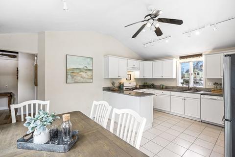 519 Washington St, Gloucester, MA 01930 photo 12