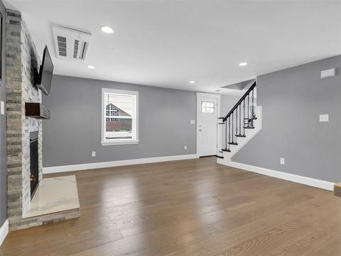 557 Cabot St, Beverly, MA 01915 photo 12