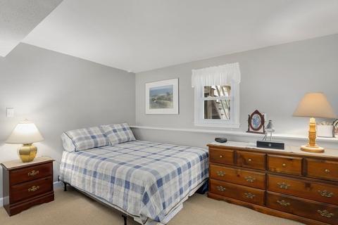 5 Patricia Rd, Danvers, MA 01923 photo 24