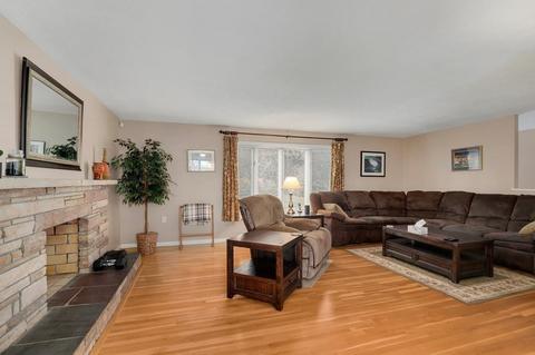 5 Patricia Rd, Danvers, MA 01923 photo 4