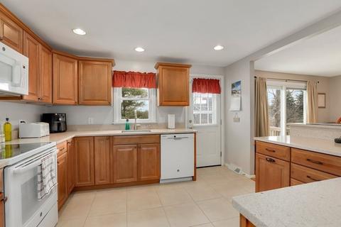 5 Patricia Rd, Danvers, MA 01923 photo 10