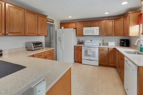 5 Patricia Rd, Danvers, MA 01923 photo 11