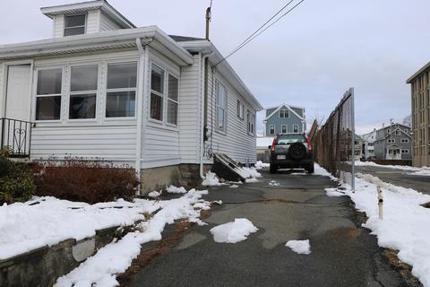 35 Lafayette St, Everett, MA 02149 photo 2