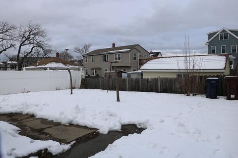 35 Lafayette St, Everett, MA 02149 photo 4
