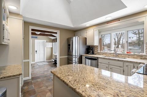 4 Whitfield Rd, Danvers, MA 01923 photo 4