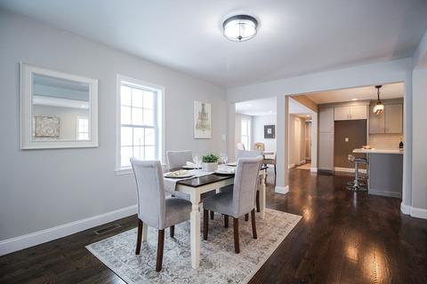35 Orange St, Reading, MA 01867 photo 8