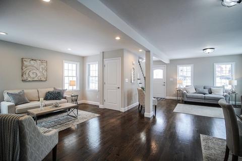 35 Orange St, Reading, MA 01867 photo 4