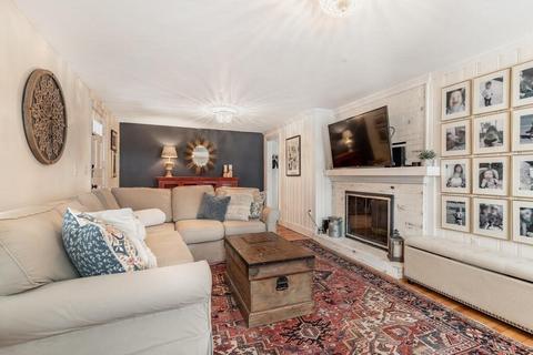 14 Netherton Ave, Beverly, MA 01915 photo 5