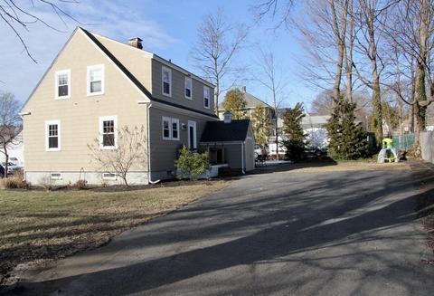 14 Netherton Ave, Beverly, MA 01915 photo 3