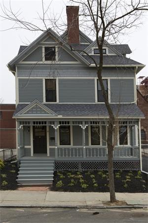 32 Temple St, Springfield, MA 01105 photo 1