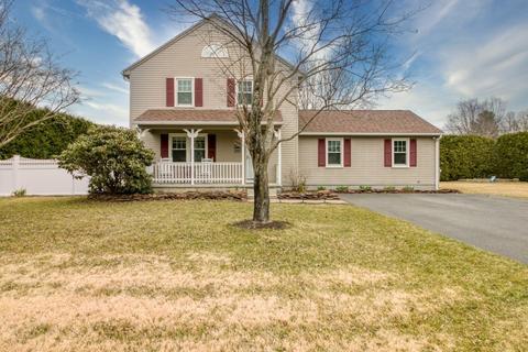 238 Winterset Dr, Springfield, MA 01129 photo 1