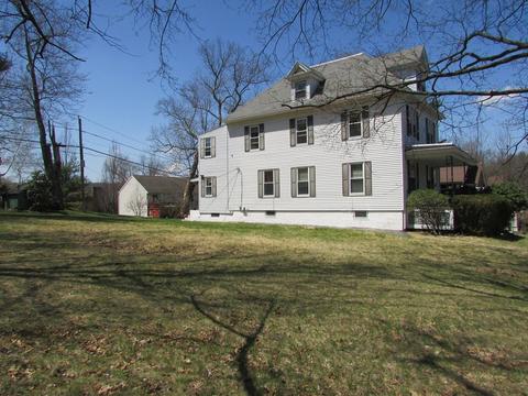 37 Circuit Ave E, Worcester, MA 01603 photo 3