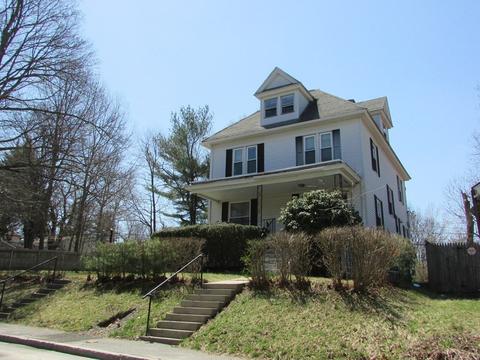 37 Circuit Ave E, Worcester, MA 01603 photo 2