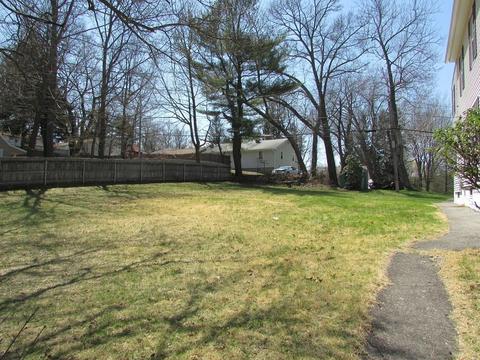 37 Circuit Ave E, Worcester, MA 01603 photo 4