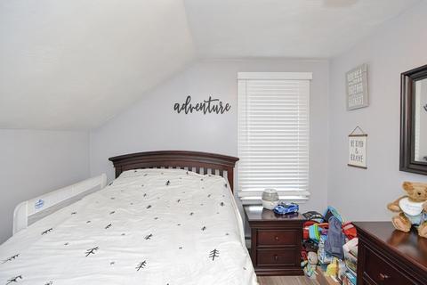 1337 Rodman St, Fall River, MA 02721 photo 13