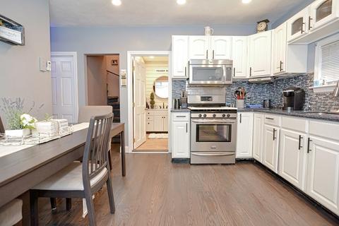1337 Rodman St, Fall River, MA 02721 photo 7