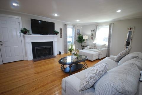 1482 Plumtree Rd, Springfield, MA 01119 photo 8