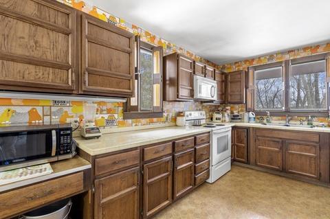 10 Downing Ln, Warwick, RI 02886 photo 14