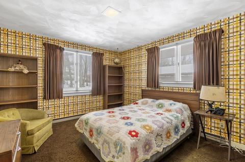 10 Downing Ln, Warwick, RI 02886 photo 17
